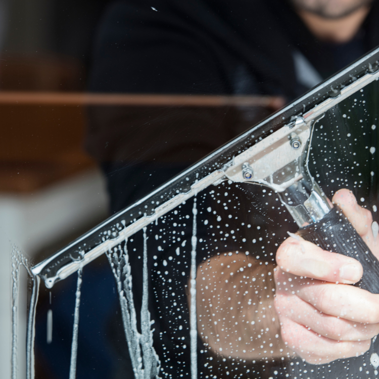 Window Cleaning in Sioux Falls, SD